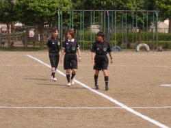 第一試合の審判さん